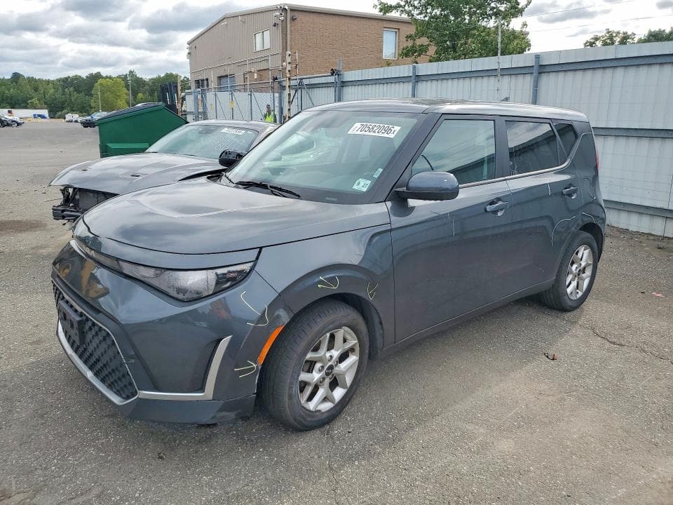 2023 KIA SOUL LX