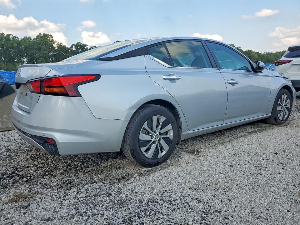 2023 NISSAN ALTIMA S 3