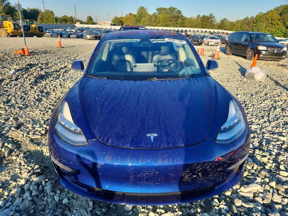 2018 TESLA MODEL 3 5
