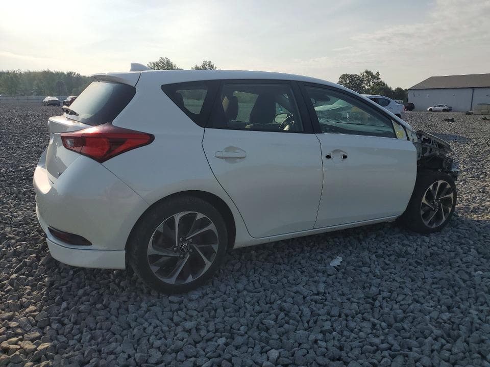 2018 TOYOTA COROLLA IM BASE 3