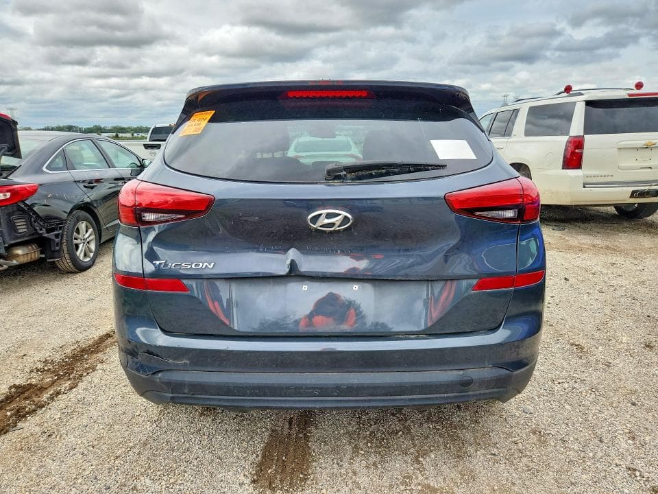 2020 HYUNDAI TUCSON SE 6