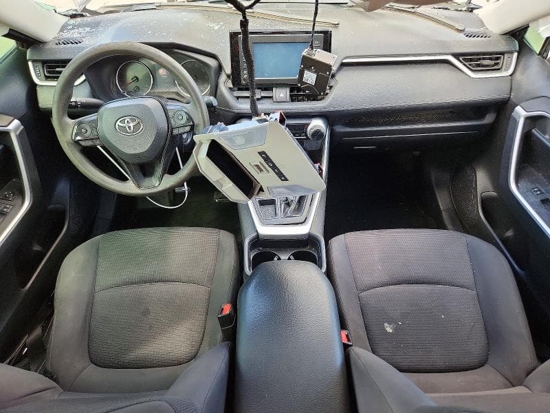 2019 TOYOTA RAV4 LE 8