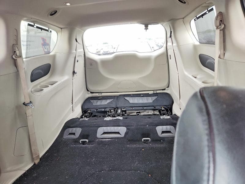 2020 CHRYSLER PACIFICA TOURING L 10