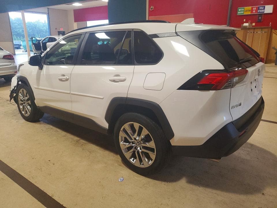 2020 TOYOTA RAV4 XLE PREMIUM 2