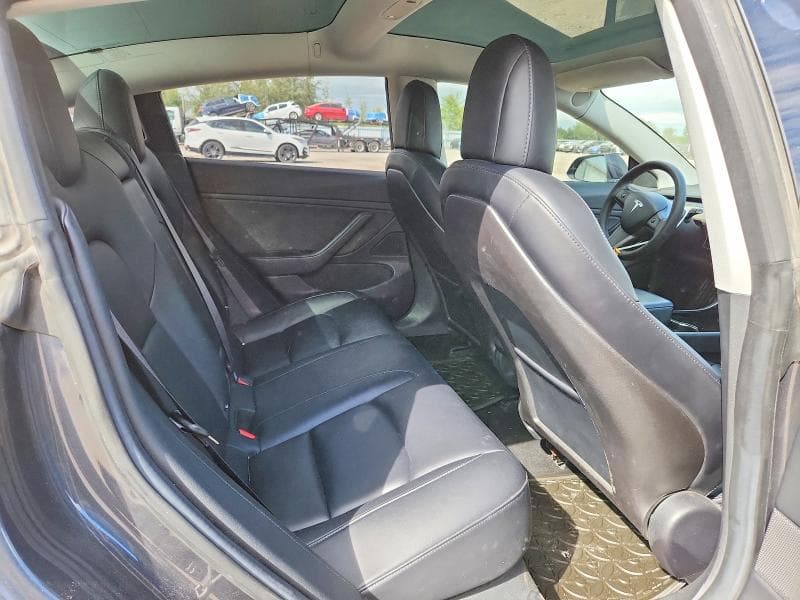 2018 TESLA MODEL 3 10