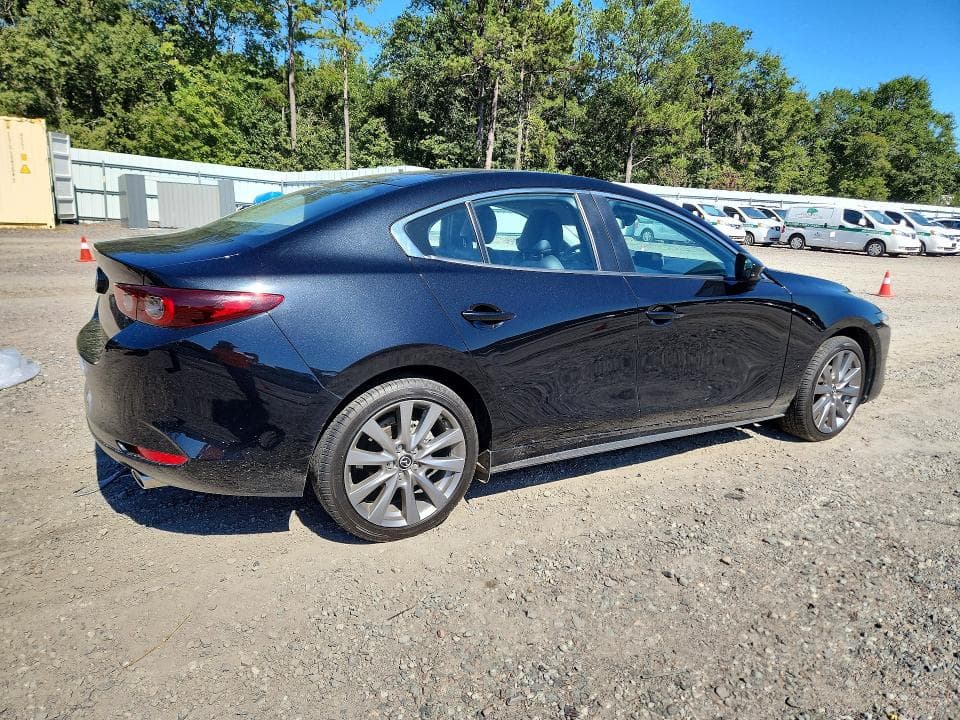 2023 MAZDA 3 SELECT 3