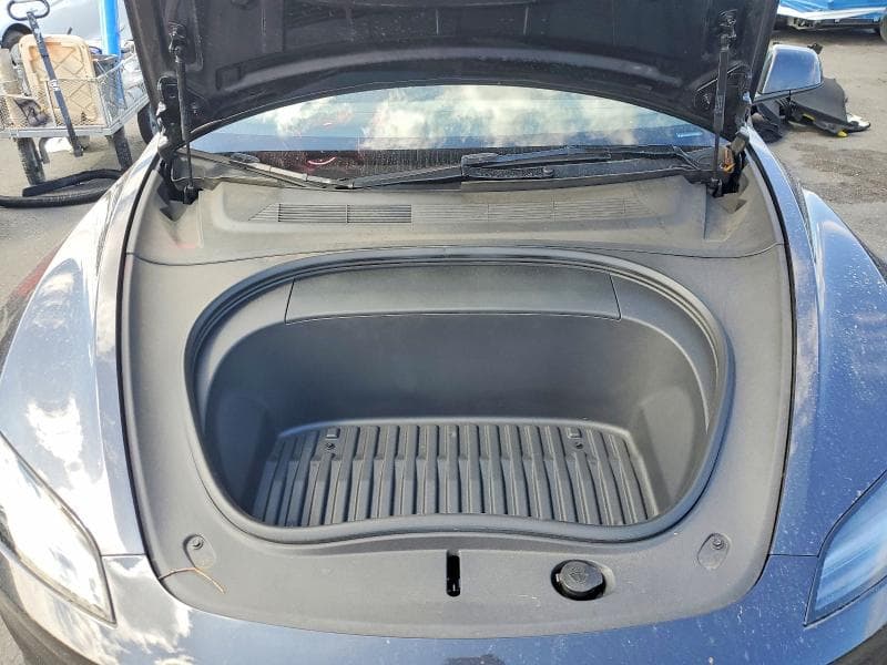 2024 TESLA MODEL 3 11
