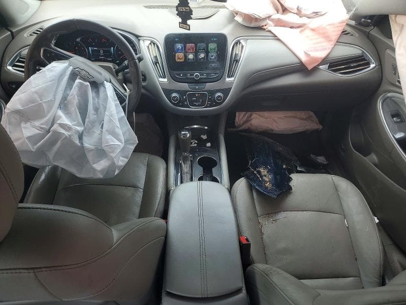 2017 CHEVROLET MALIBU LT 8
