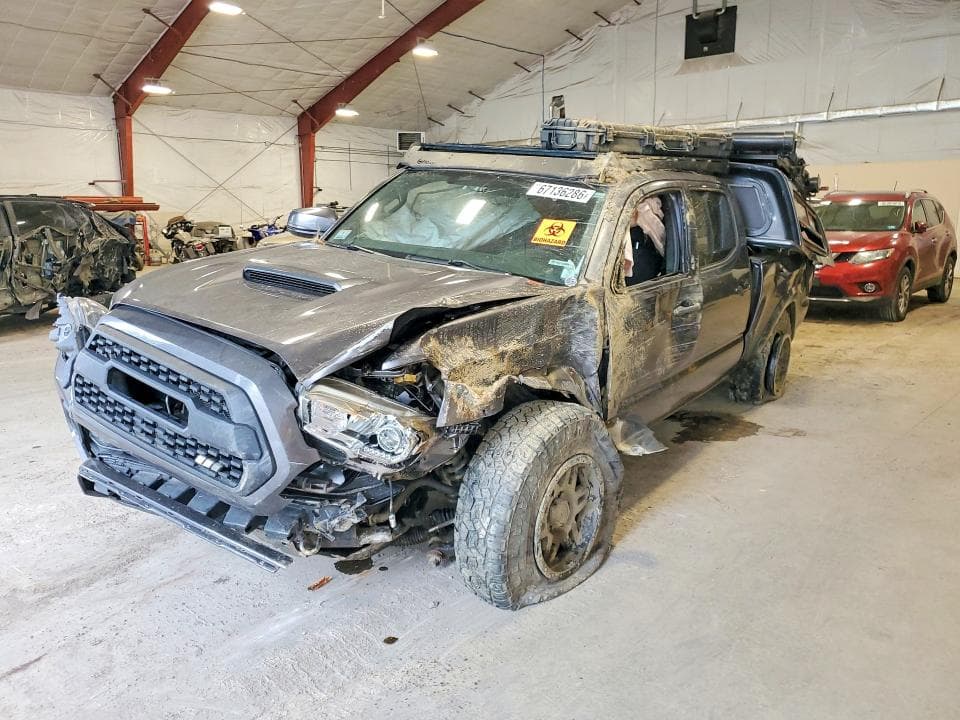 2017 TOYOTA TACOMA SR5 V6