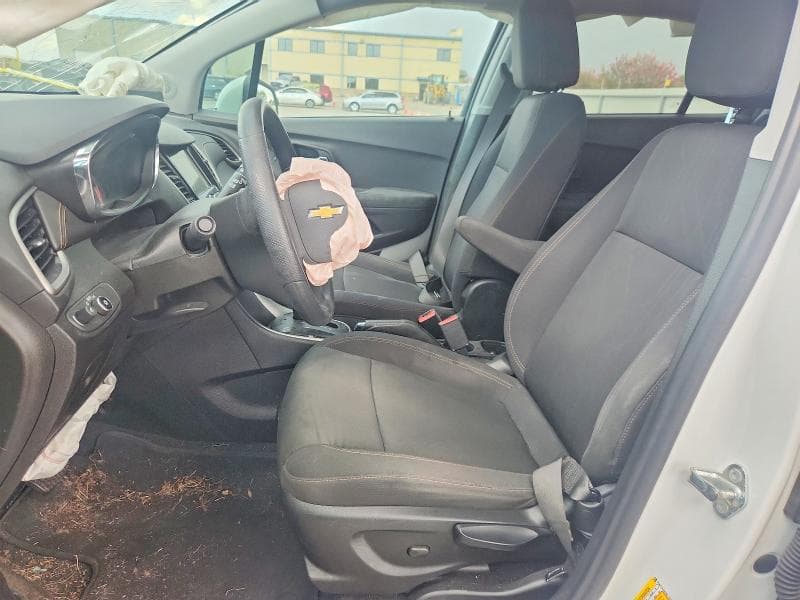 2019 CHEVROLET TRAX 1LT 7