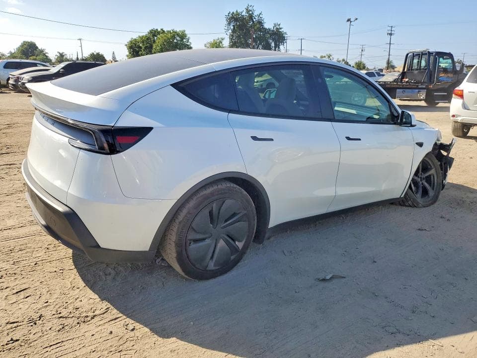 2026 TESLA MODEL Y 3