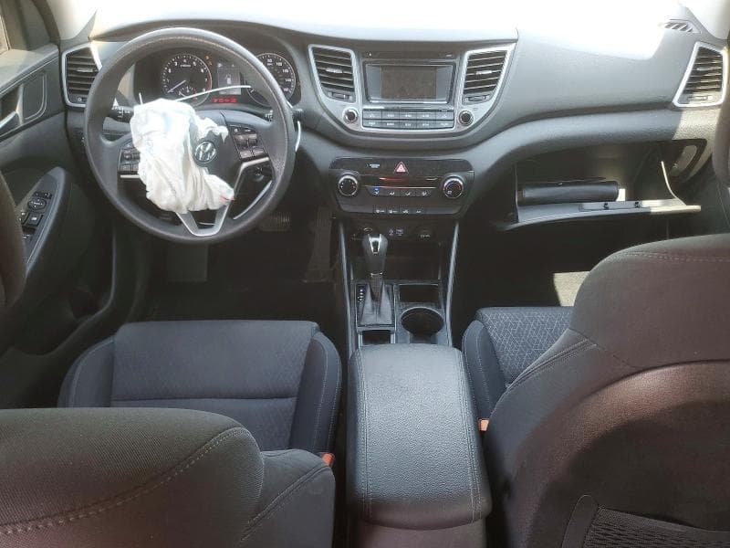 2017 HYUNDAI TUCSON SE 8