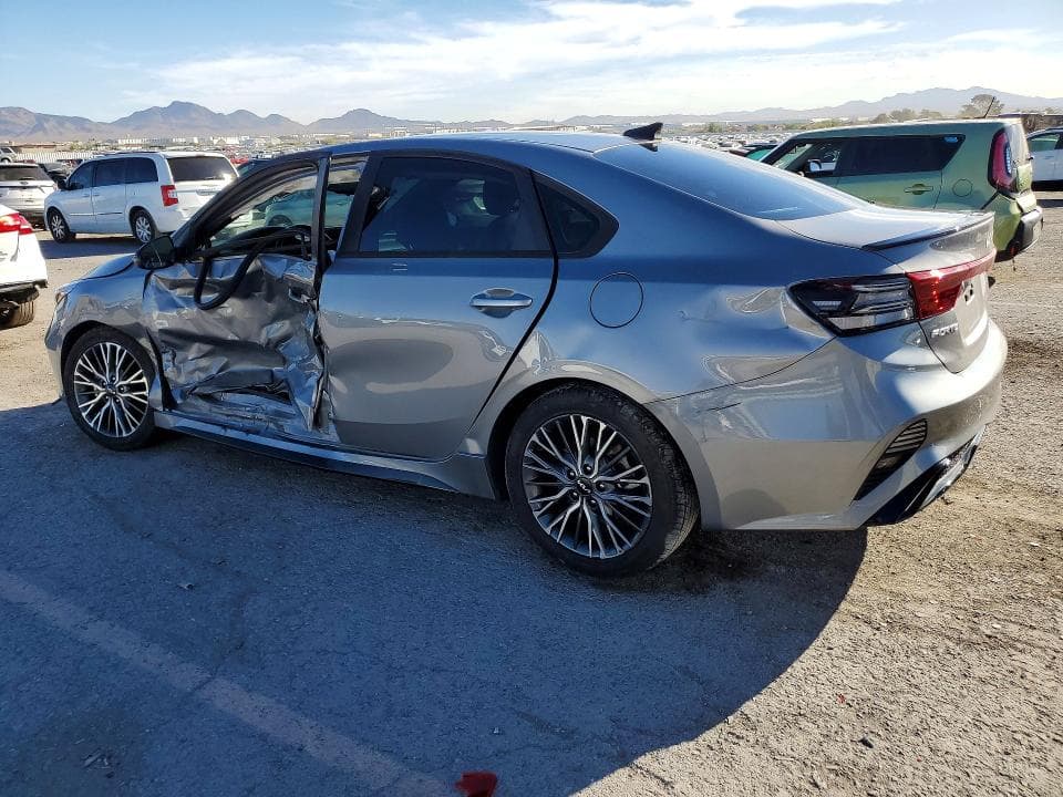 2023 KIA FORTE GT LINE 2