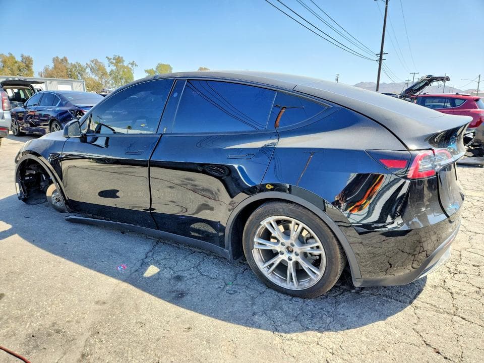 2023 TESLA MODEL Y 2