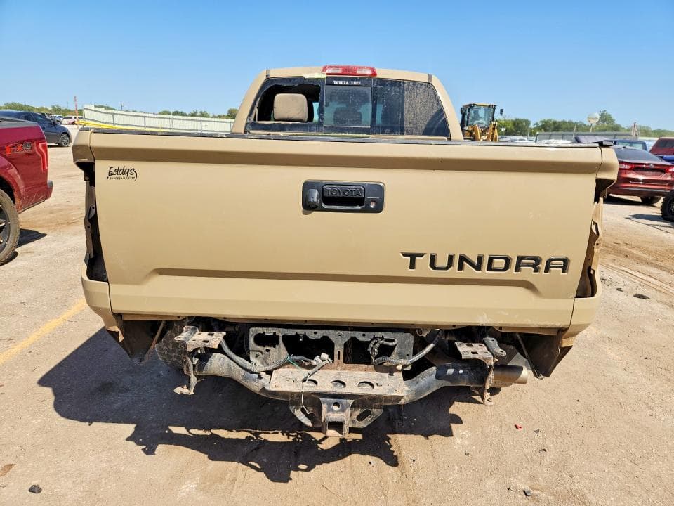2018 TOYOTA TUNDRA SR5 6