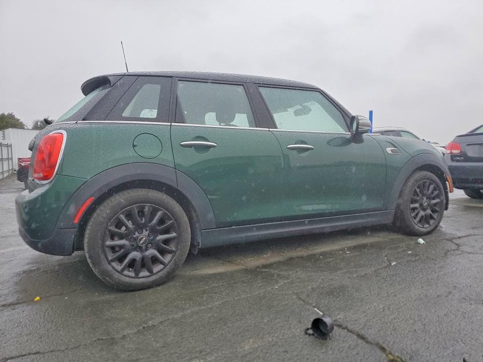 2018 MINI COOPER 3
