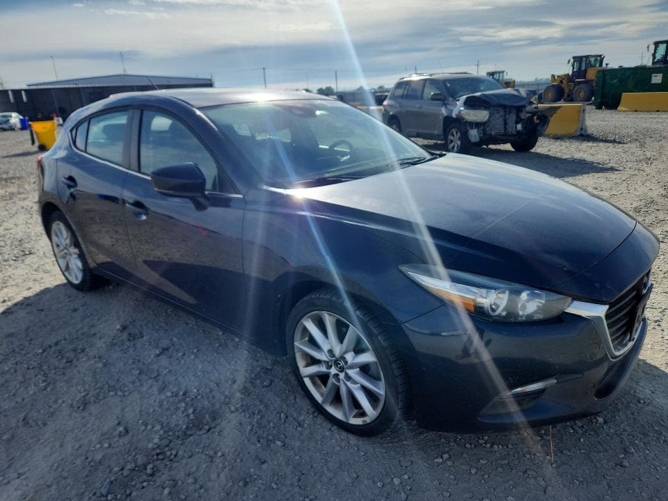 2017 MAZDA 3 TOURING 4