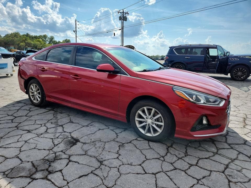 2019 HYUNDAI SONATA SE 4