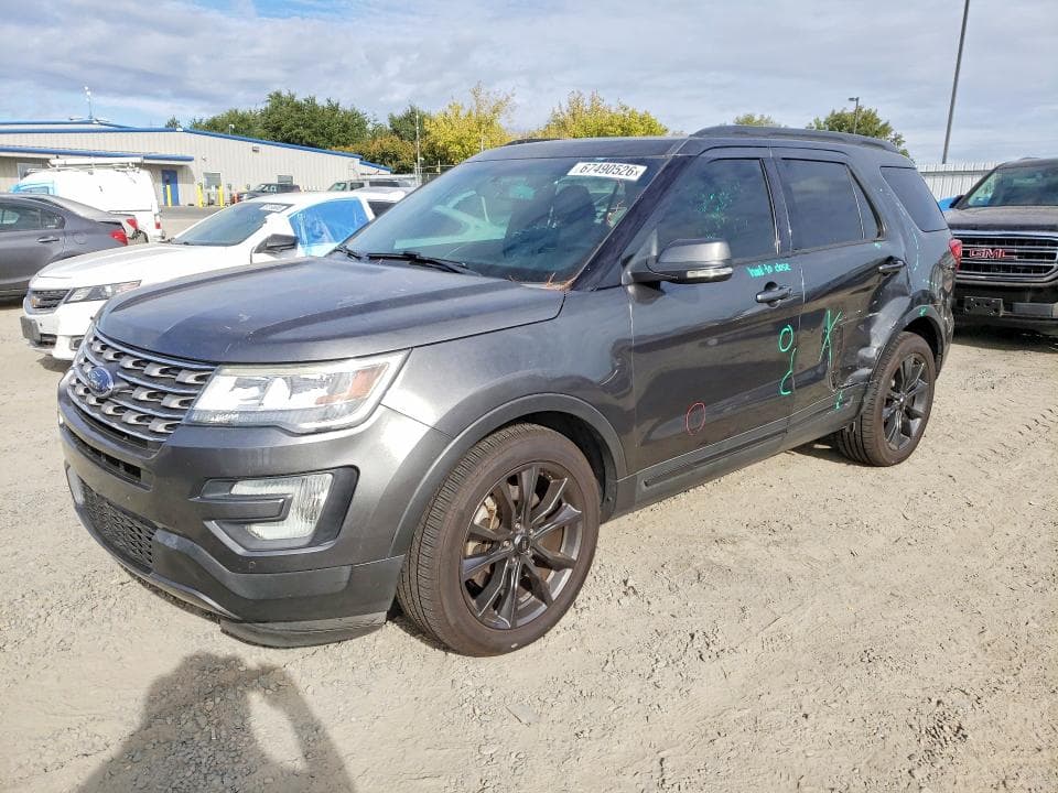 2017 FORD EXPLORER XLT - 1