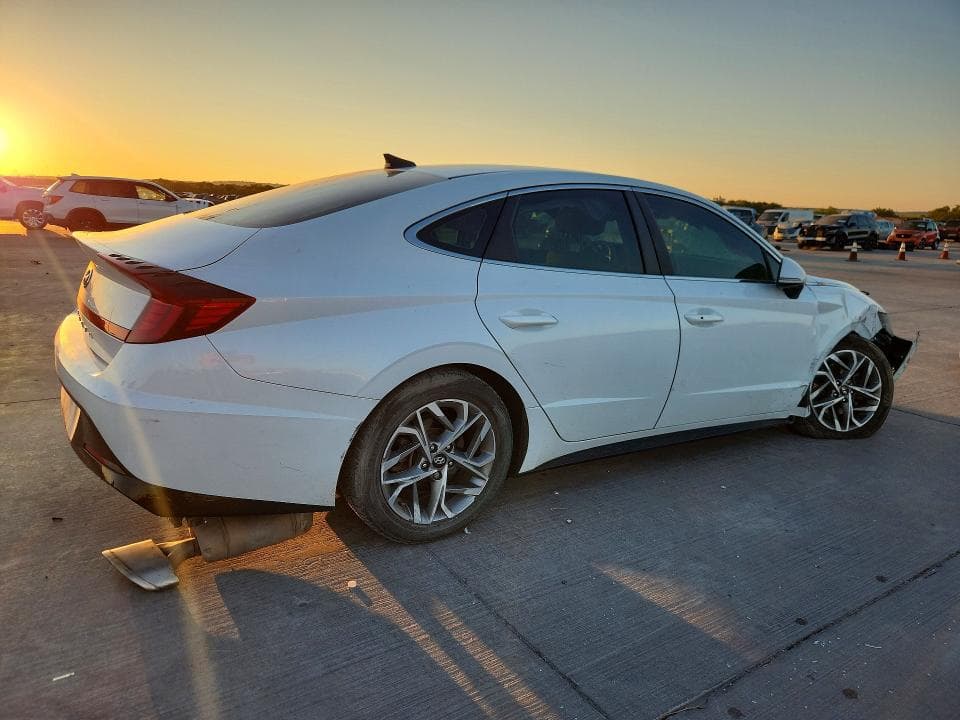 2020 HYUNDAI SONATA SEL 3