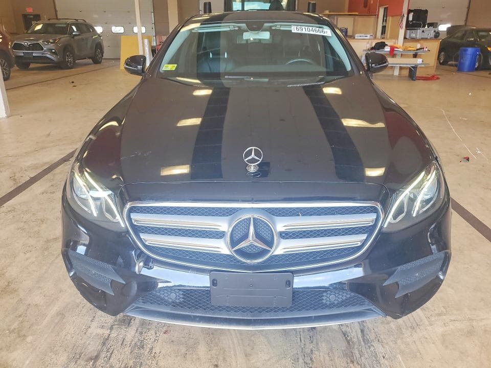 2018 MERCEDES-BENZ E 300 4MATIC 5
