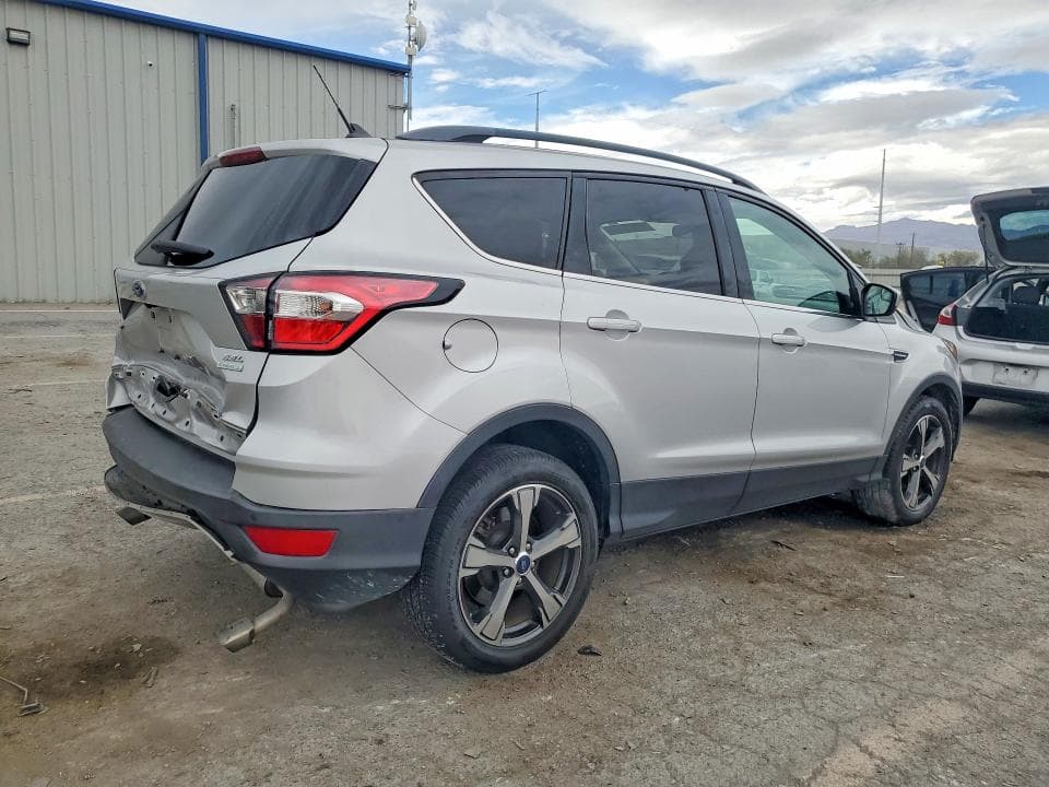 2018 FORD ESCAPE SEL 3