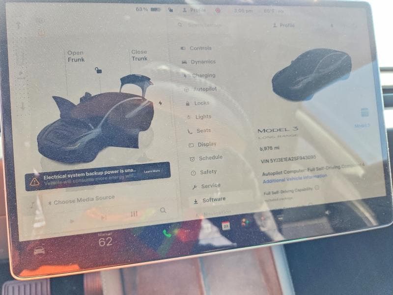 2025 TESLA MODEL 3 9