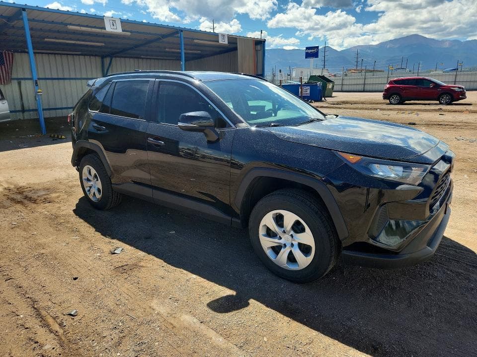 2021 TOYOTA RAV4 LE 4