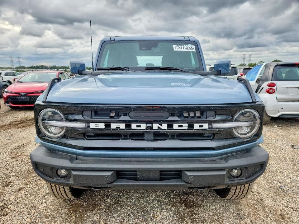 2024 FORD BRONCO OUTER BANKS 5