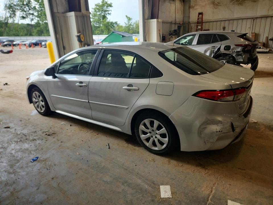 2022 TOYOTA COROLLA LE 2
