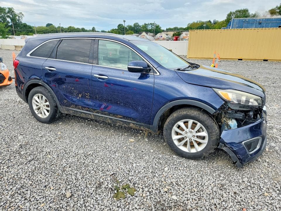 2017 KIA SORENTO LX V6 4