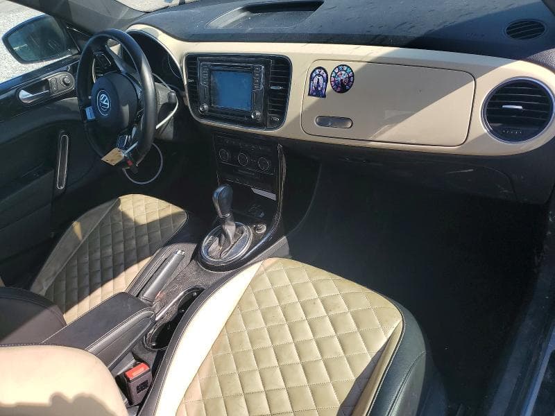 2019 VOLKSWAGEN BEETLE S 8