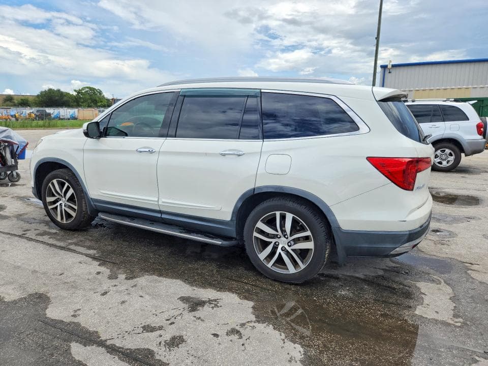 2018 HONDA PILOT TOURING 2