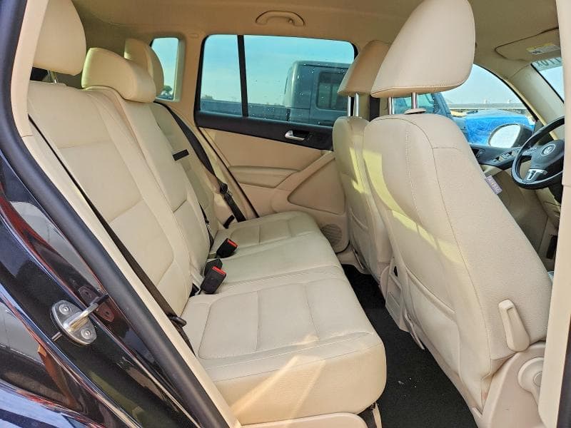 2017 VOLKSWAGEN TIGUAN S 11