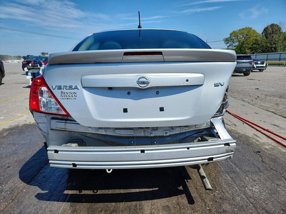 2019 NISSAN VERSA SV 6