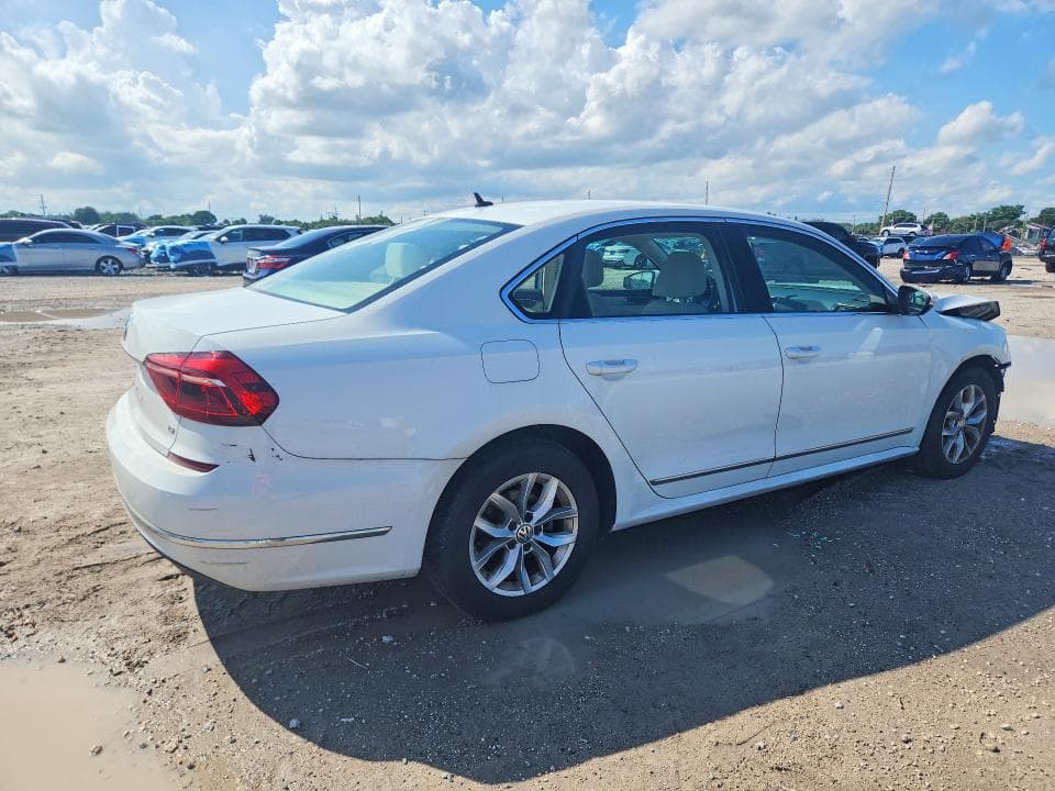 2017 VOLKSWAGEN PASSAT S 3
