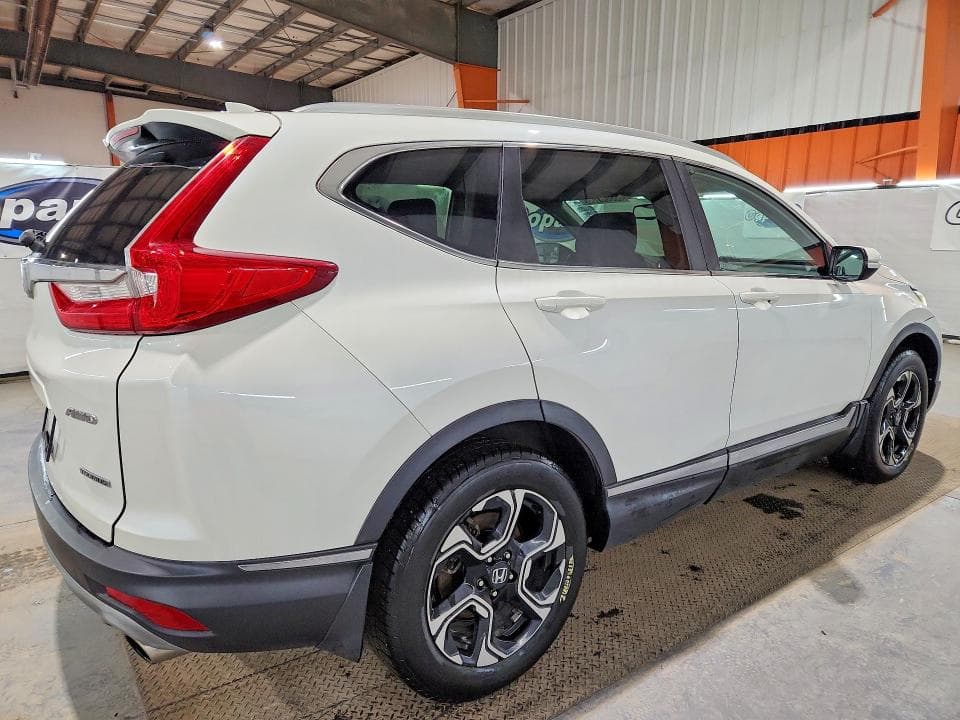 2017 HONDA CR-V TOURING 3