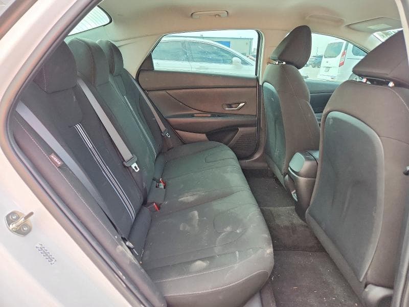 2024 HYUNDAI ELANTRA SEL 10