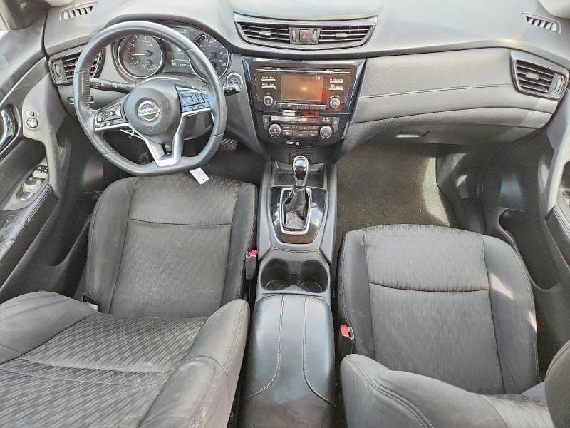 2017 NISSAN ROGUE SV 8