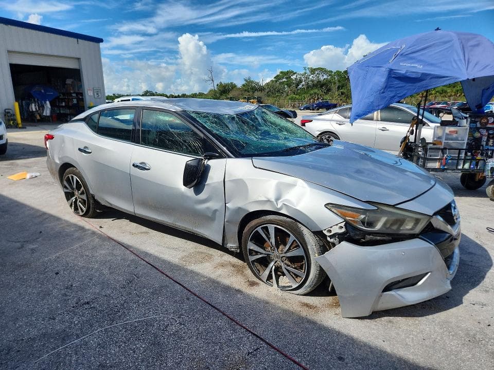 2017 NISSAN MAXIMA 3.5 SV 4