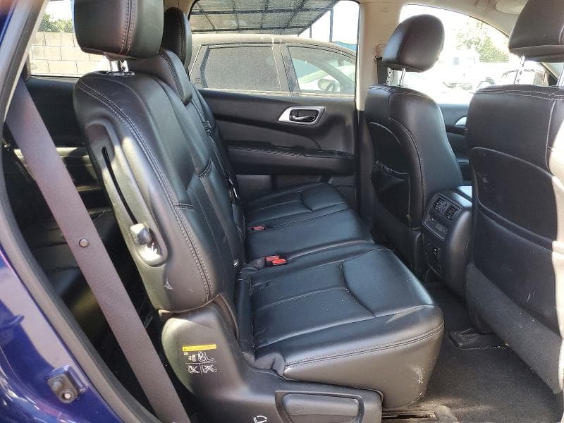 2017 NISSAN PATHFINDER SL 11