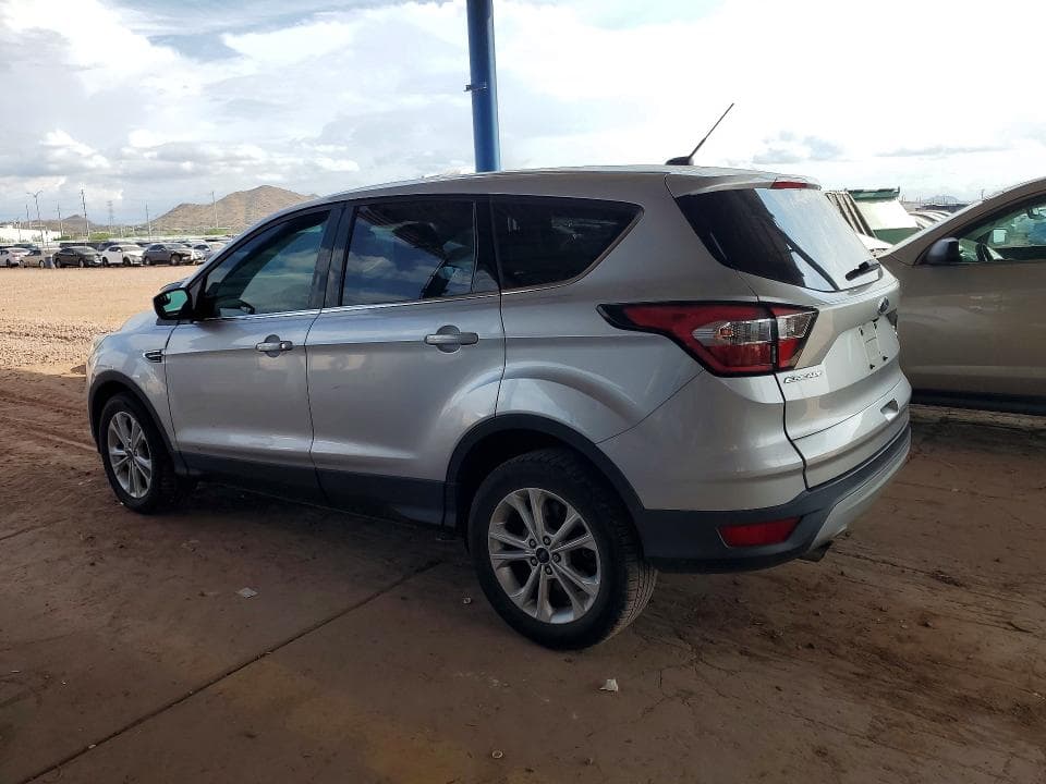 2017 FORD ESCAPE SE 2