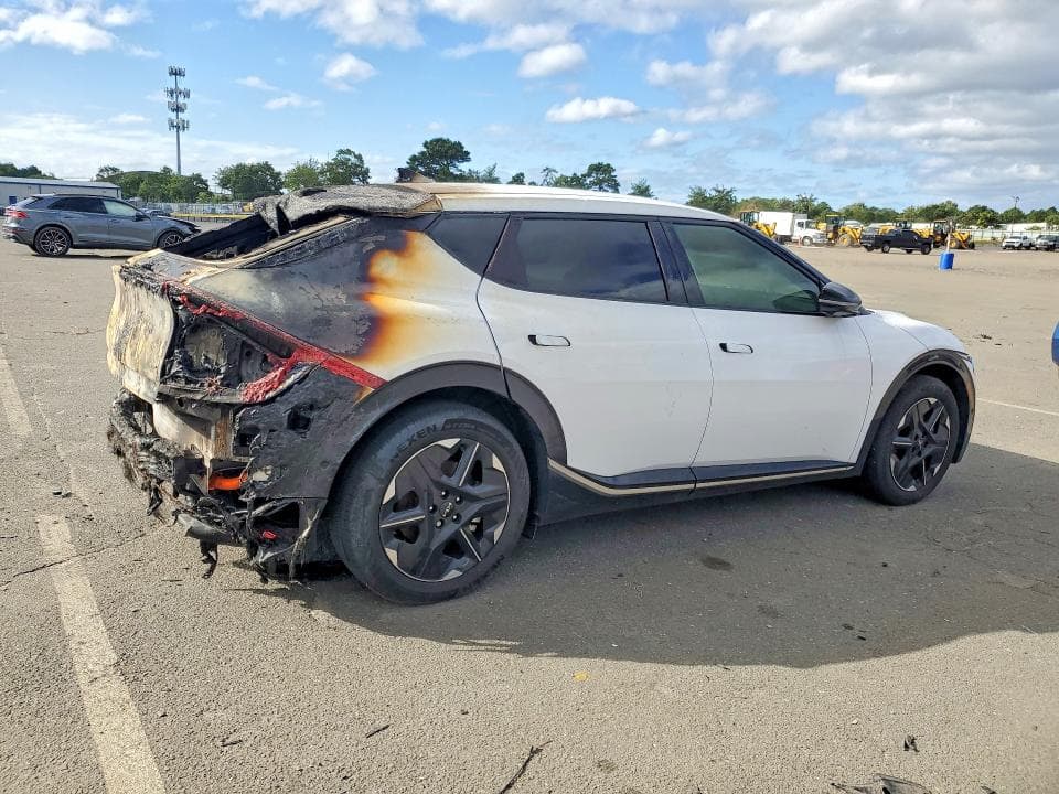 2025 KIA EV6 WIND 3