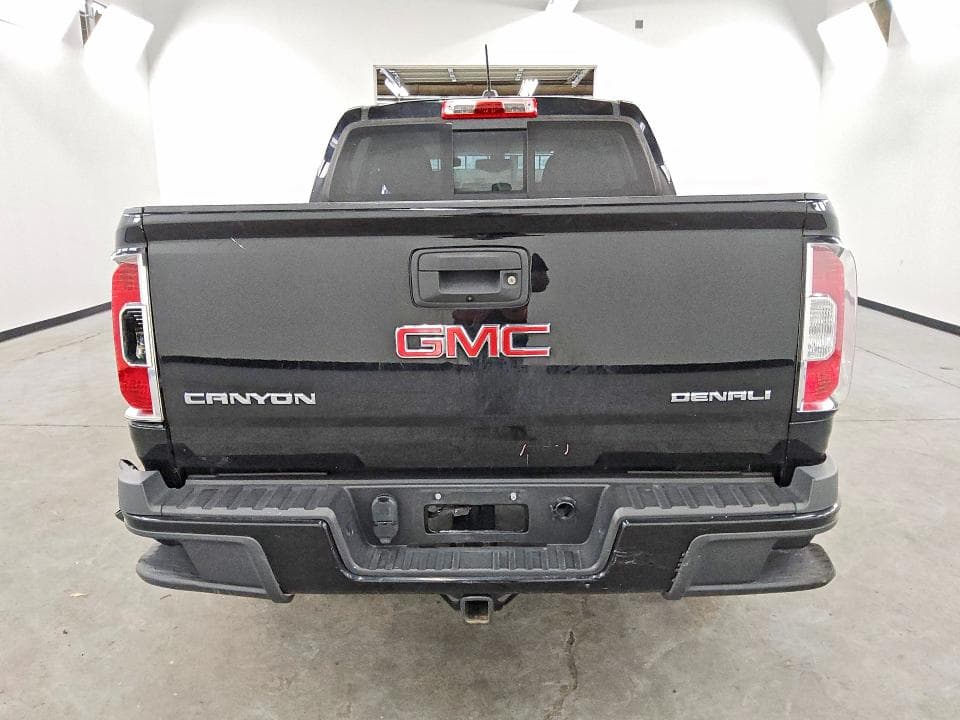 2017 GMC CANYON SLE 6