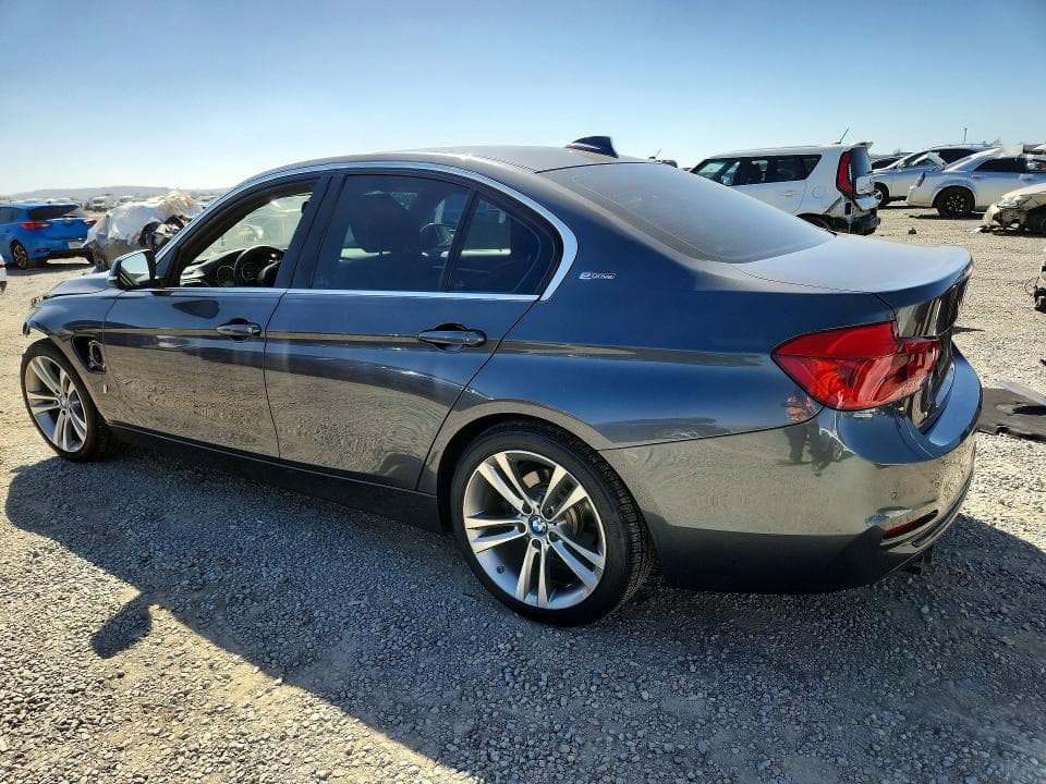 2018 BMW 330E 2