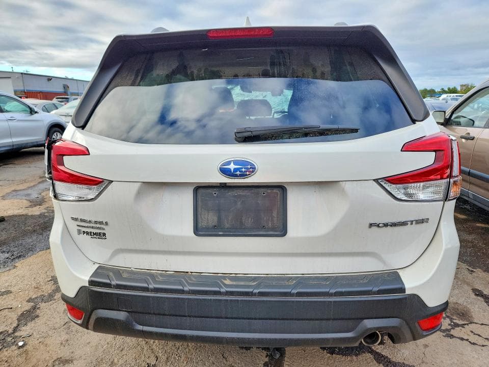 2023 SUBARU FORESTER LIMITED 6