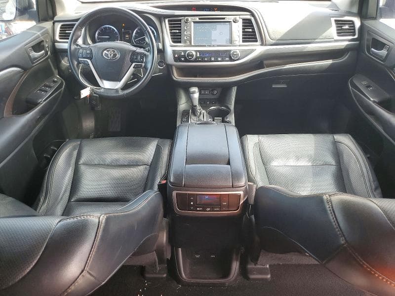 2017 TOYOTA HIGHLANDER LIMITED 8
