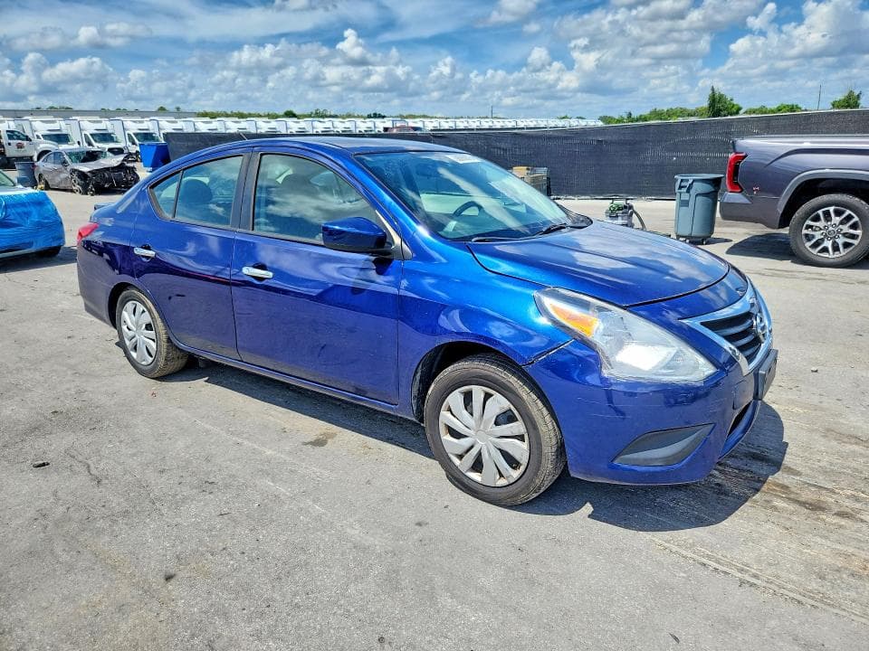 2019 NISSAN VERSA SV 4