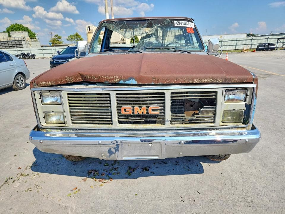1985 GMC C2500 5