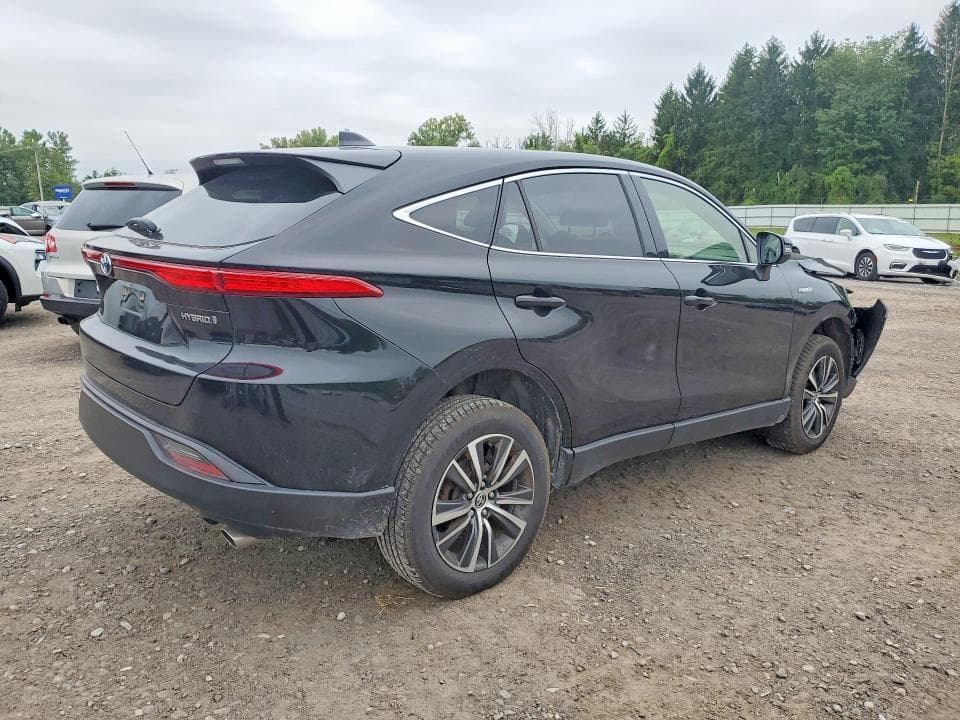 2021 TOYOTA VENZA LE 3
